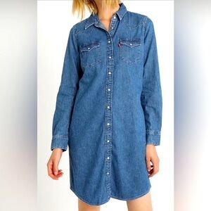 SOLD
Levi’s Indigo Blue Denim Snap Button-Up Dress
